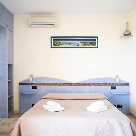 Il Fenicottero Otel Quartu SantʼElena Dış mekan fotoğraf